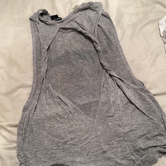 Taurus tee - Picture 4 of 4